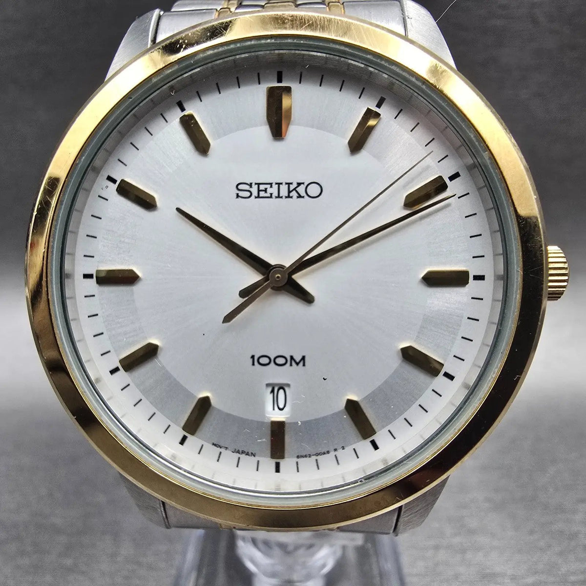 Seiko Watch Men 41mm Silver Dial Two Tone Date Round 6N42-00A0 New Battery1