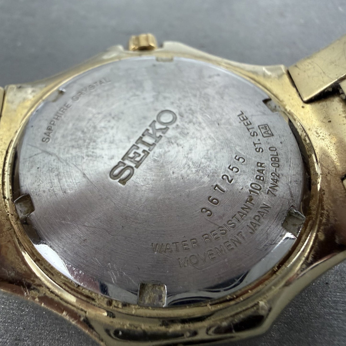Seiko Watch Men 38mm Silver Dial Gold Tone Date Round 7N420BL0 New Battery9