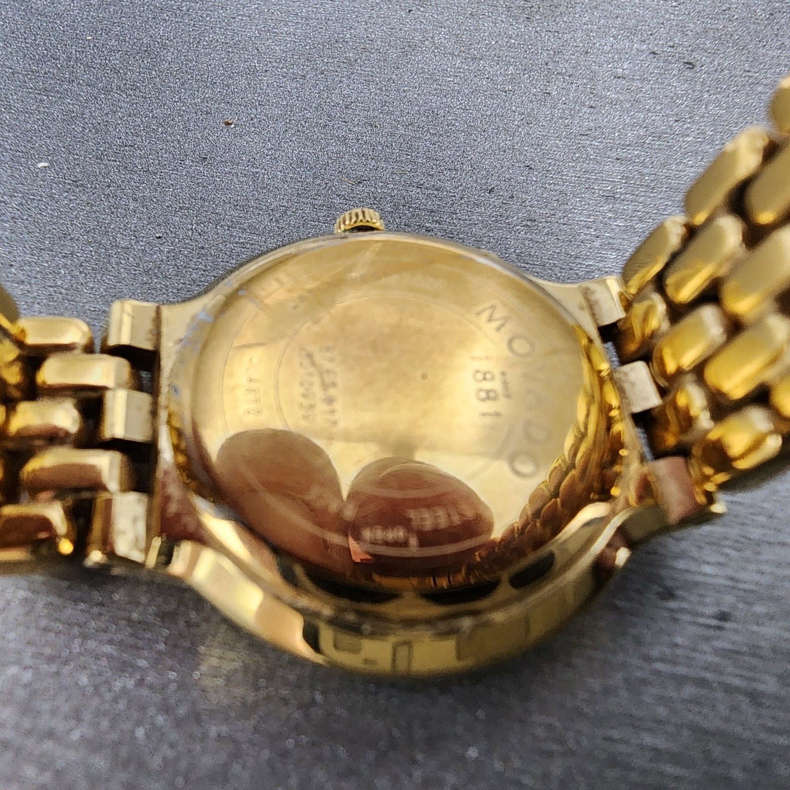 Movado Museum Watch Women 25mm Black Dial Gold Tone Round 87E3817 New Battery9