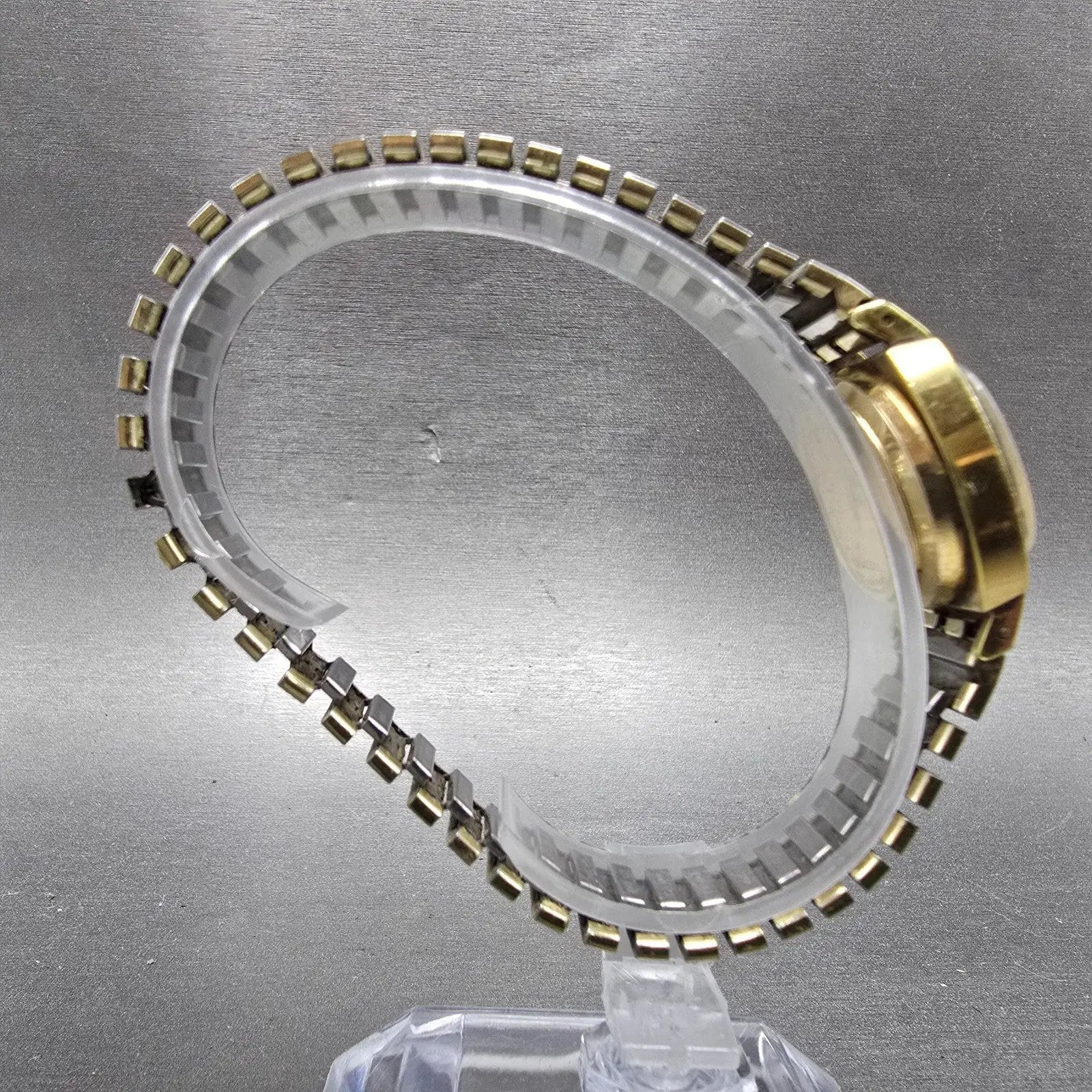 Bulova Accutron Watch Women 23mm Champagne Dial Gold Tone Date N4 PARTS Vintage6