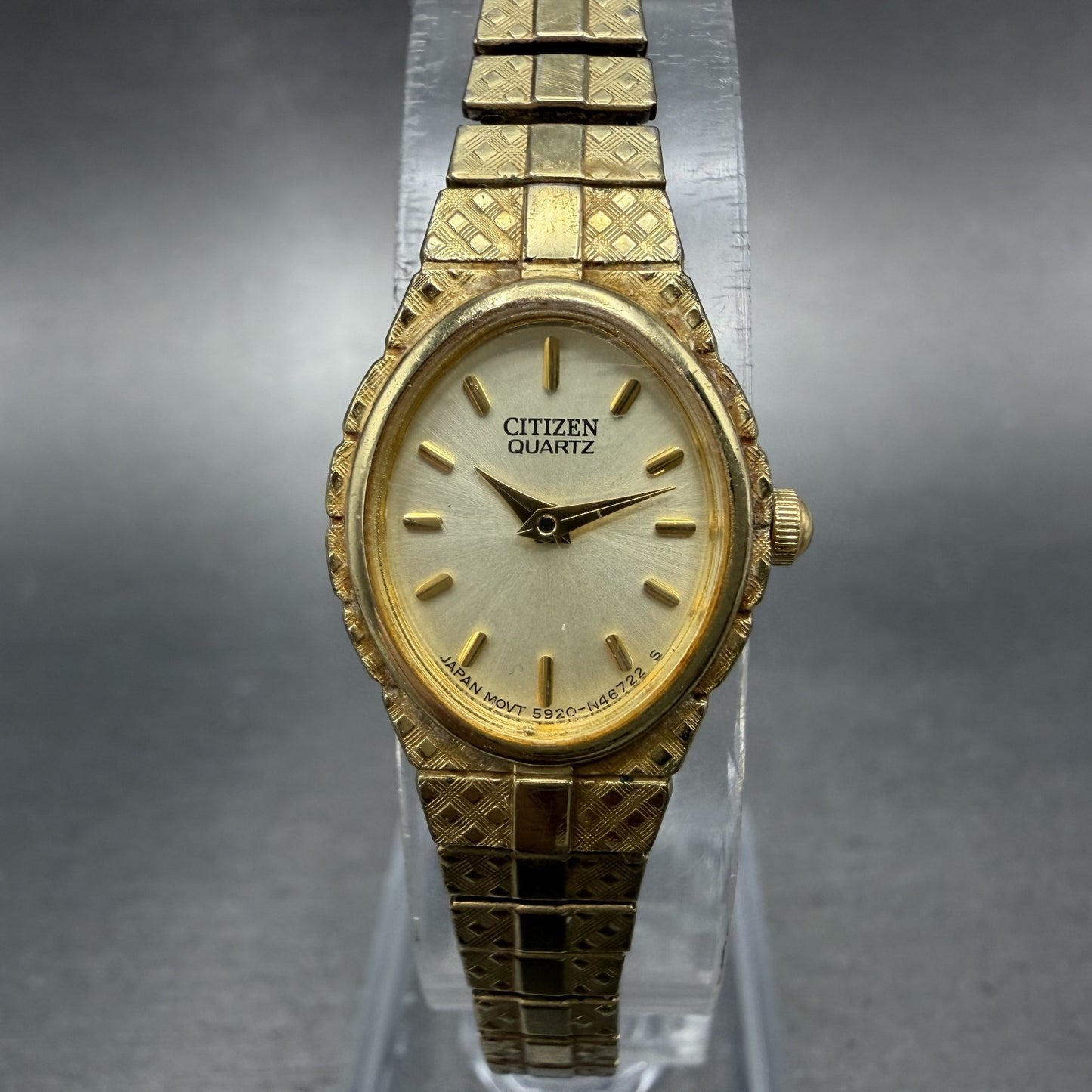 Citizen Watch Women 17mm Champagne Dial Gold Tone Oval 5920-S056331 New Batt VJG0