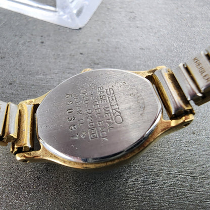 Seiko Watch Women 17mm White Dial Gold Tone Oval 2p205h20 New Battery VTG9