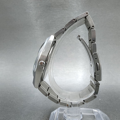 Seiko ALBA Solar Watch Men 36mm Black Dial Silver Tone Daydate Round V158 Runs6