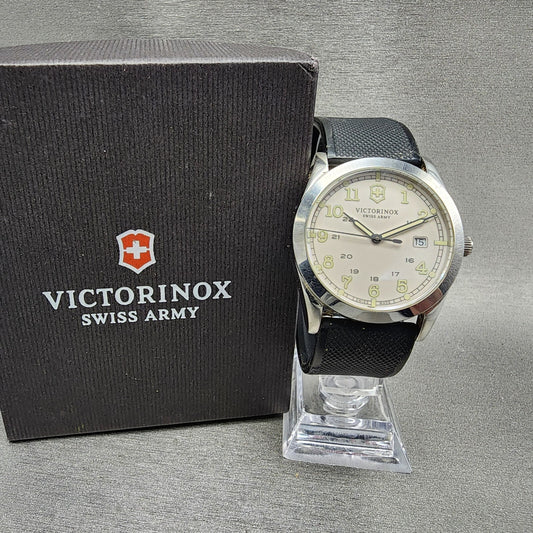 Victorinox Swiss Army Infantry Watch Men 38mm Cream Dial Steel Date Round Runs0