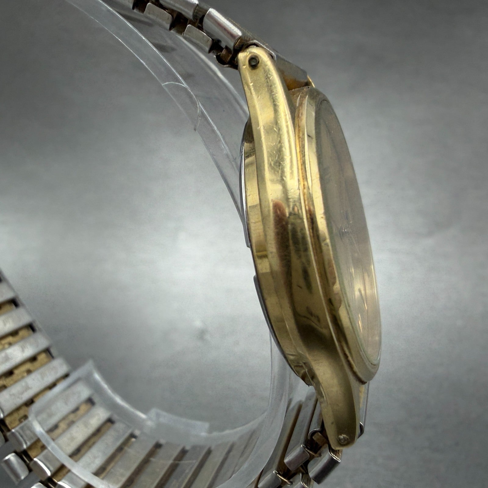 Seiko SQ watch Men 33mm Champagne Dial Gold Tone Daydate 5H23-7B00 New Battery3