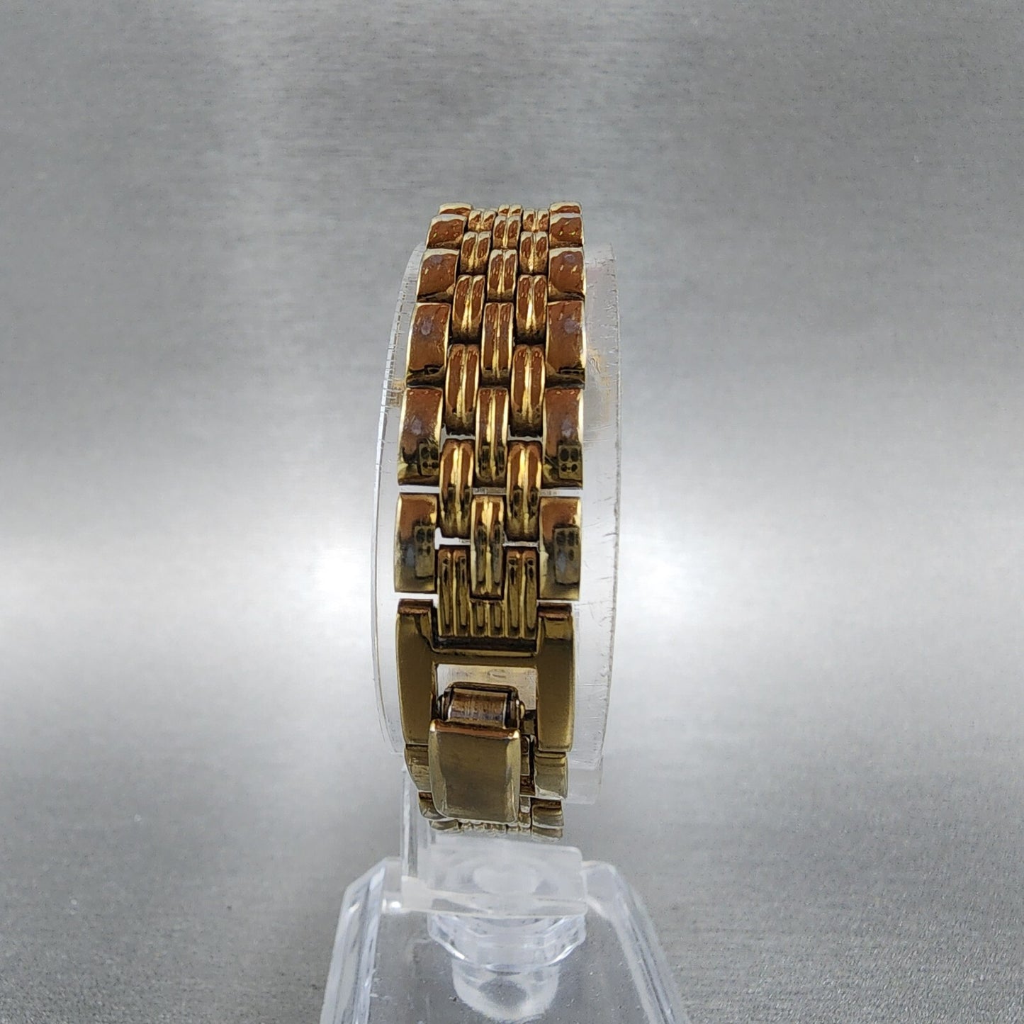 Seiko Watch Women 23mm White Dial Gold Tone Date Round 7N820228 New Battery B127