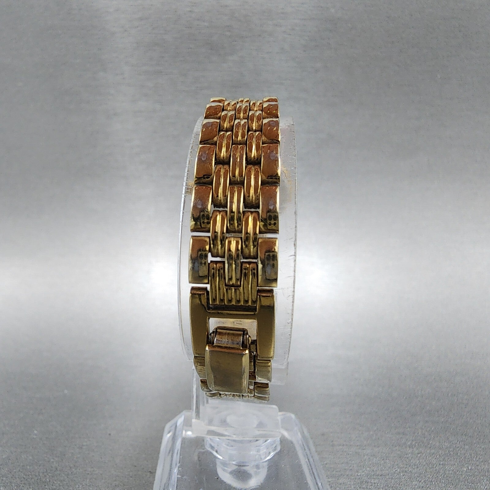 Seiko Watch Women 23mm White Dial Gold Tone Date Round 7N820228 New Battery B127