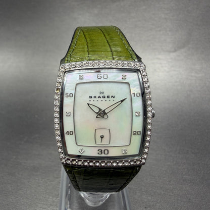 Skagen Tank Watch Women 27mm MOP Dial Steel Rectangle N384SSLG New Battery0