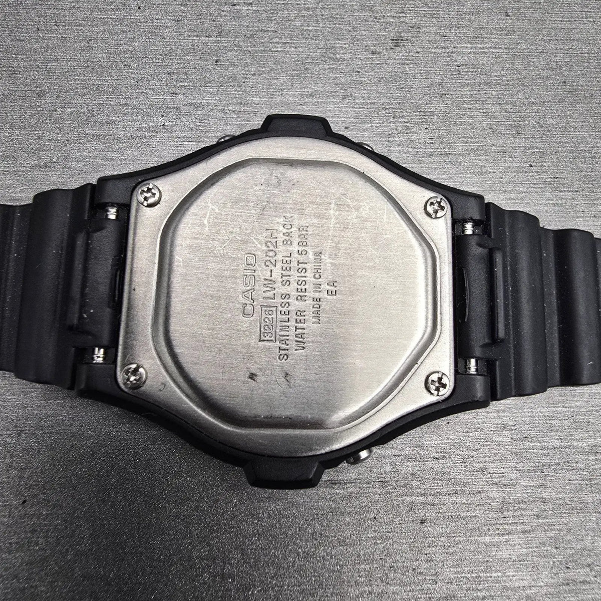 Casio Illuminator LW-202H Watch Women 39mm Black Silver Chono Alarm New Battery10