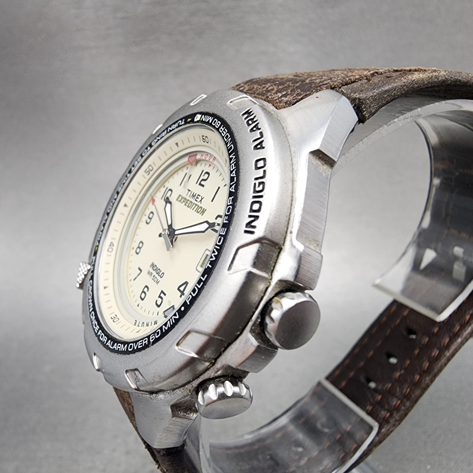 Timex Expedition Shenmue Watch Men 40mm White Dial Silver Tone Alarm NewBat READ2