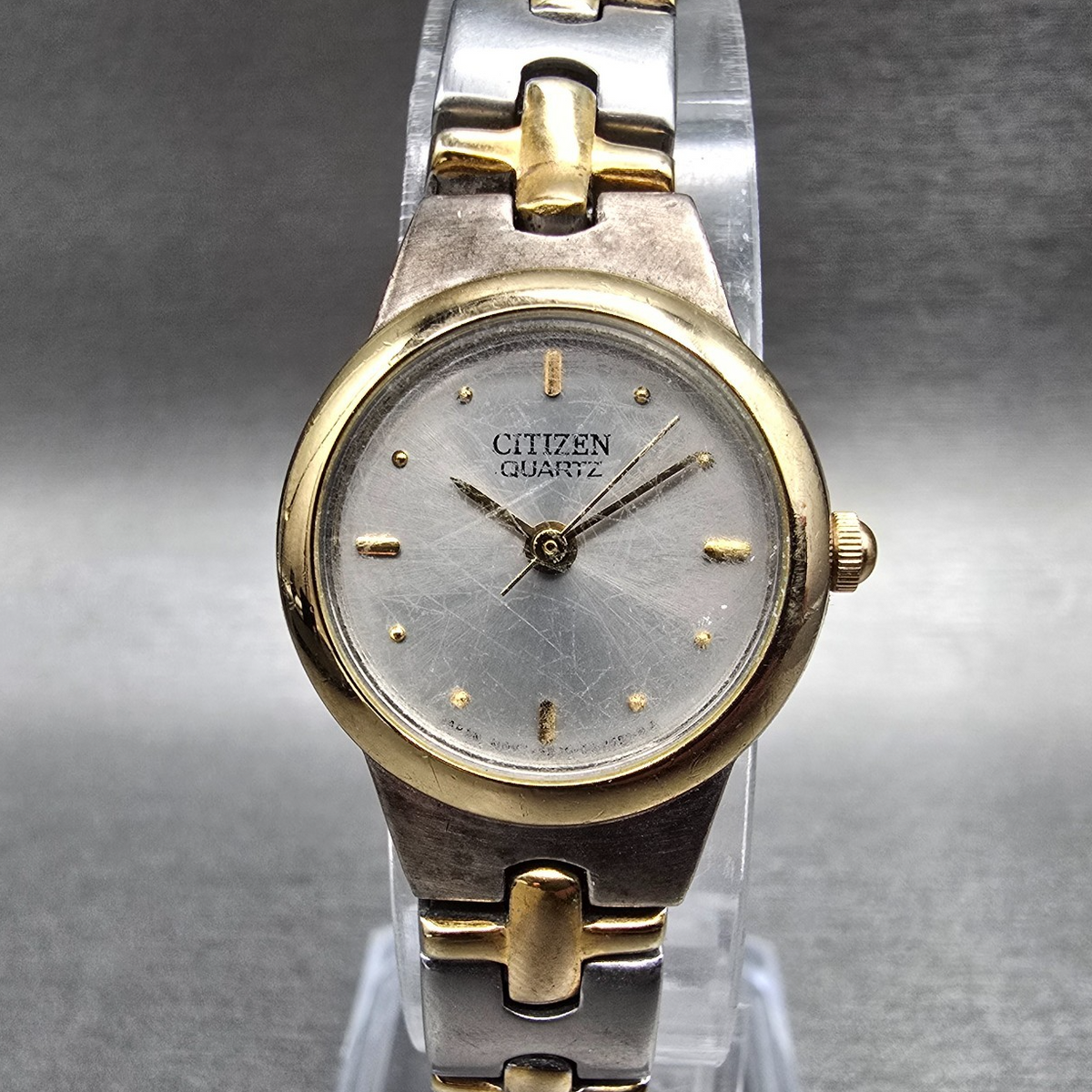 Citizen Watch Women 21mm Silver Dial Two Tone Round 5930-S99116 New Battery VTG0