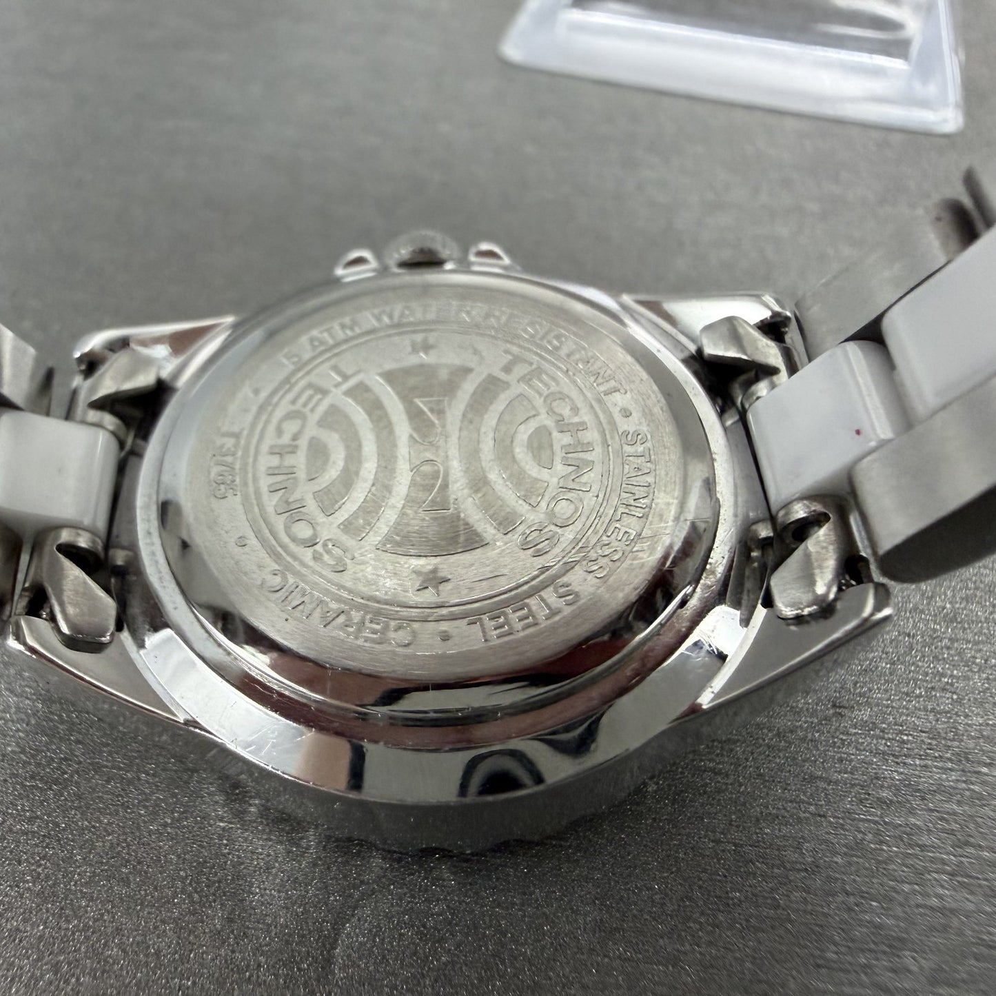 Technos Ceramic Watch Women 29mm White Dial Silver Tone Round New Battery9