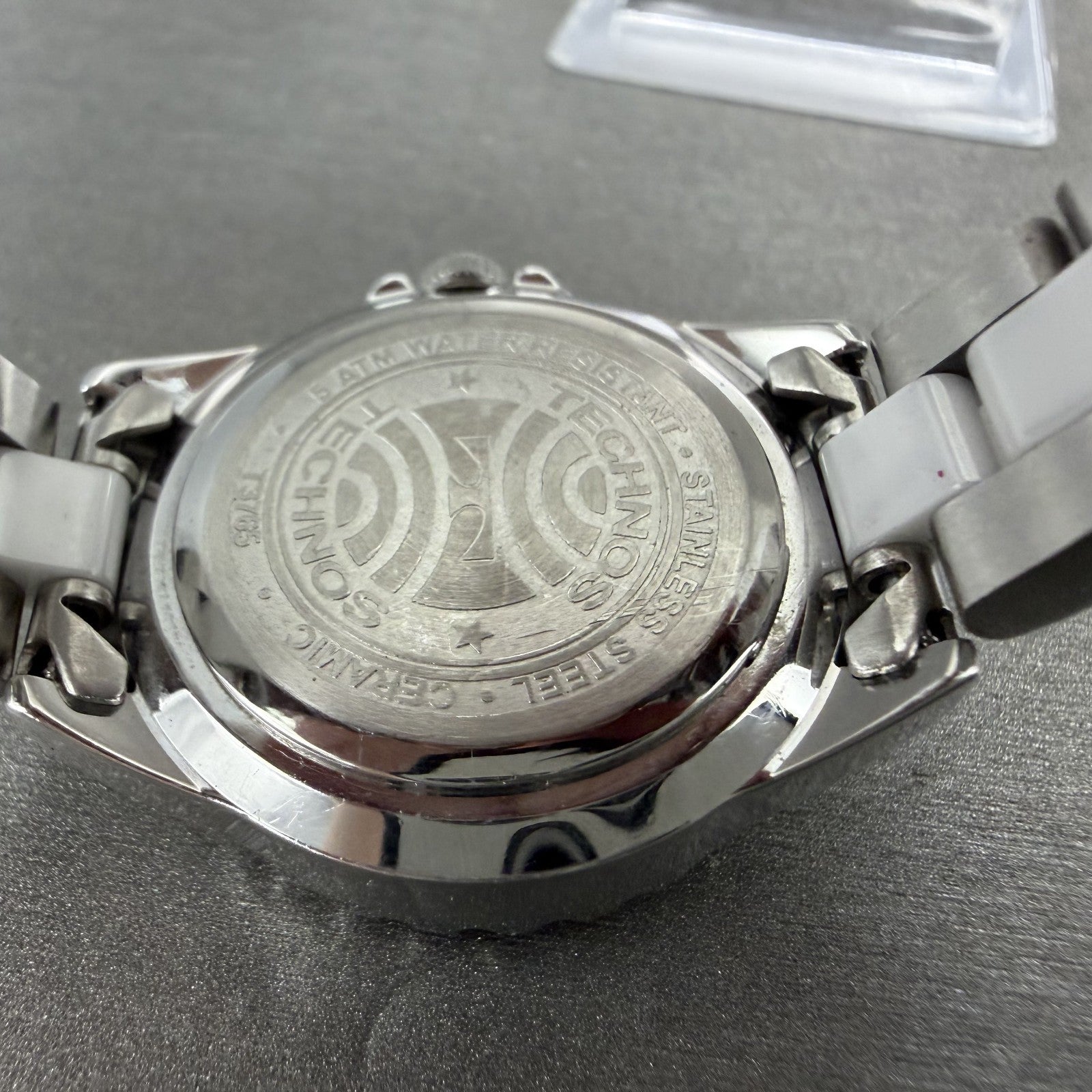 Technos Ceramic Watch Women 29mm White Dial Silver Tone Round New Battery9