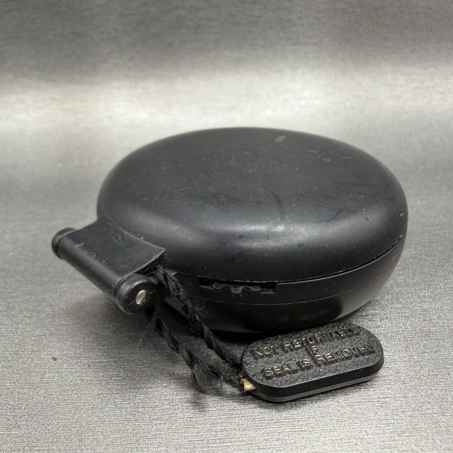 Victorinox Swiss Army Travel Alarm Clock Cream Dial Black Round 65mm PARTS10