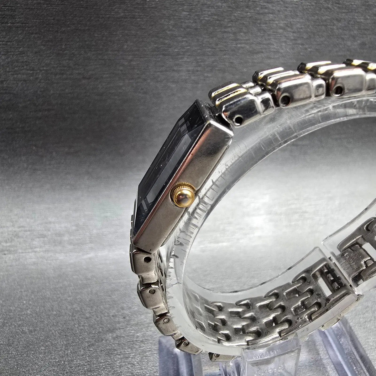 Seiko Tank Watch Women 14mm Blue Dial Silver Tone Rectangle V220-5A00 New Batt2