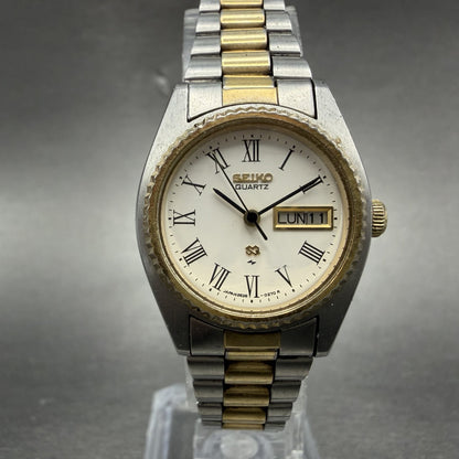 Seiko SQ Watch Women 25mm White Dial Two Tone Daydate 2626-0159 READ New Battery0