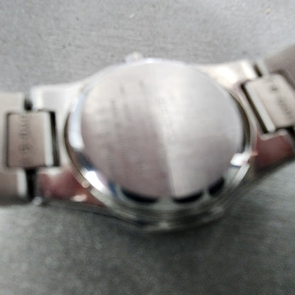 Seiko Lukia Watch Women 22mm MOP Dial Steel Round 1N01-0CA0 New Battery