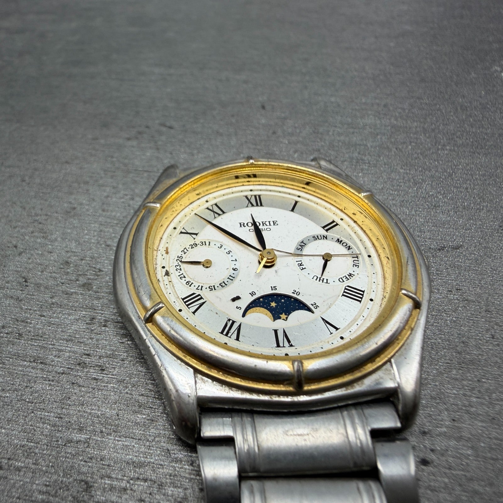 Caasio Rookie Moonphase Watch Men 34mm White Dial Silver Tone RKM-951 PARTS3