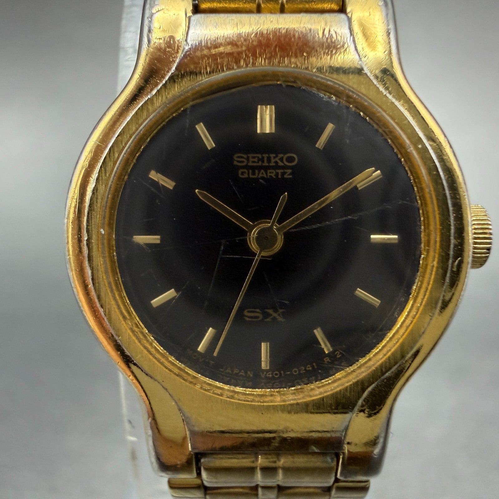 Seiko SX Watch Women 19mm Black Dial Gold Tone Round V401-0091 New Battery HJ61