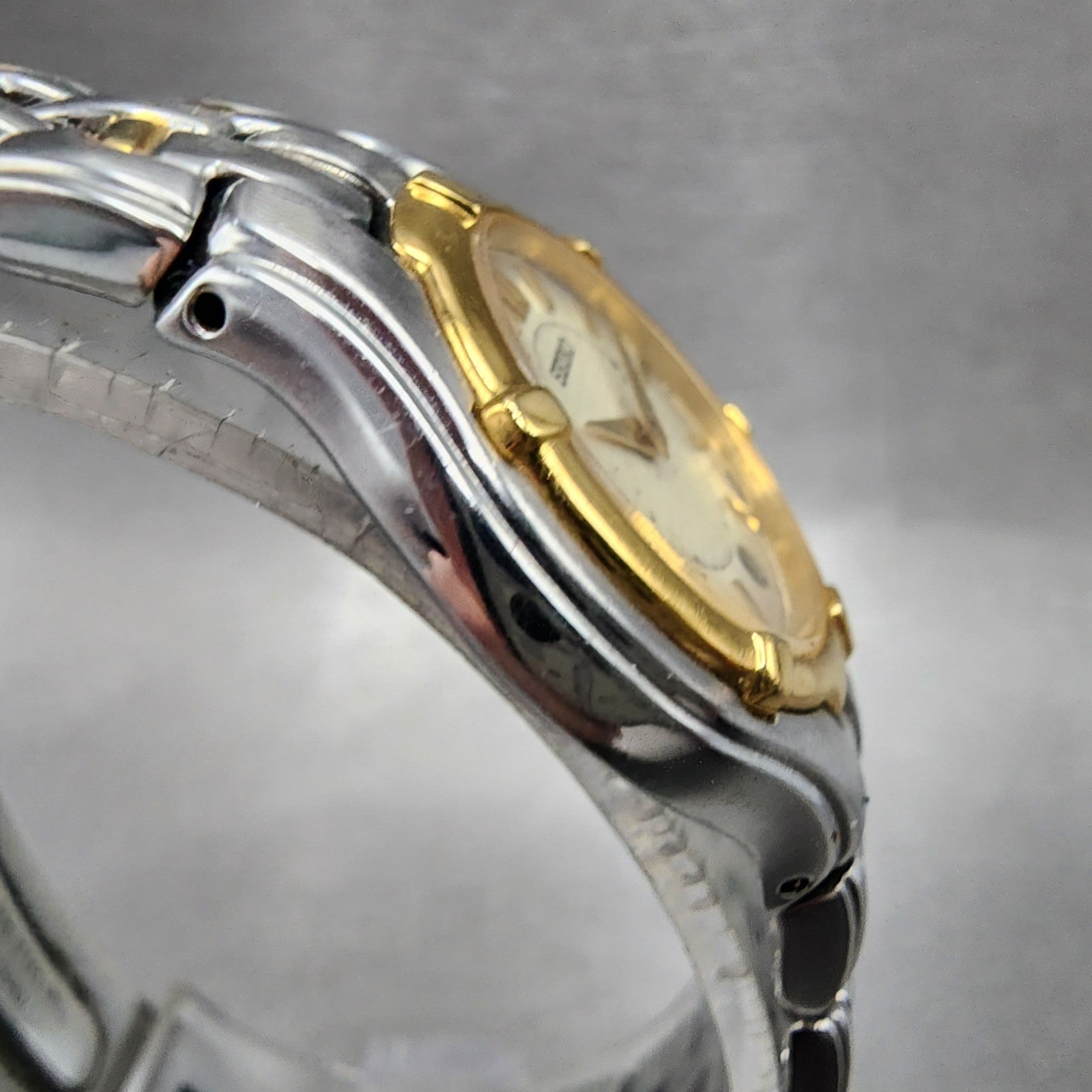 Seiko Watch Women 26mm Champagne Dial Two Tone Date V7890369 New Battery ABC1233