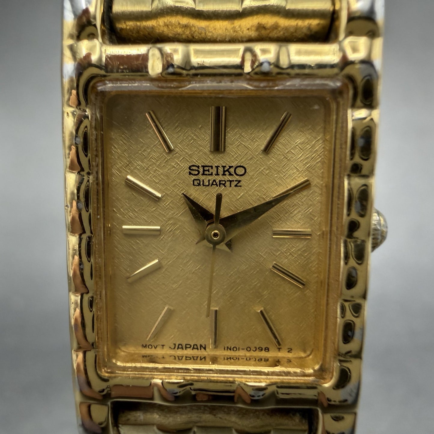 Seiko Tank Watch Women 16mm Champagne Dial Gold Tone Rectangle 1N01-5A69 New Bat1