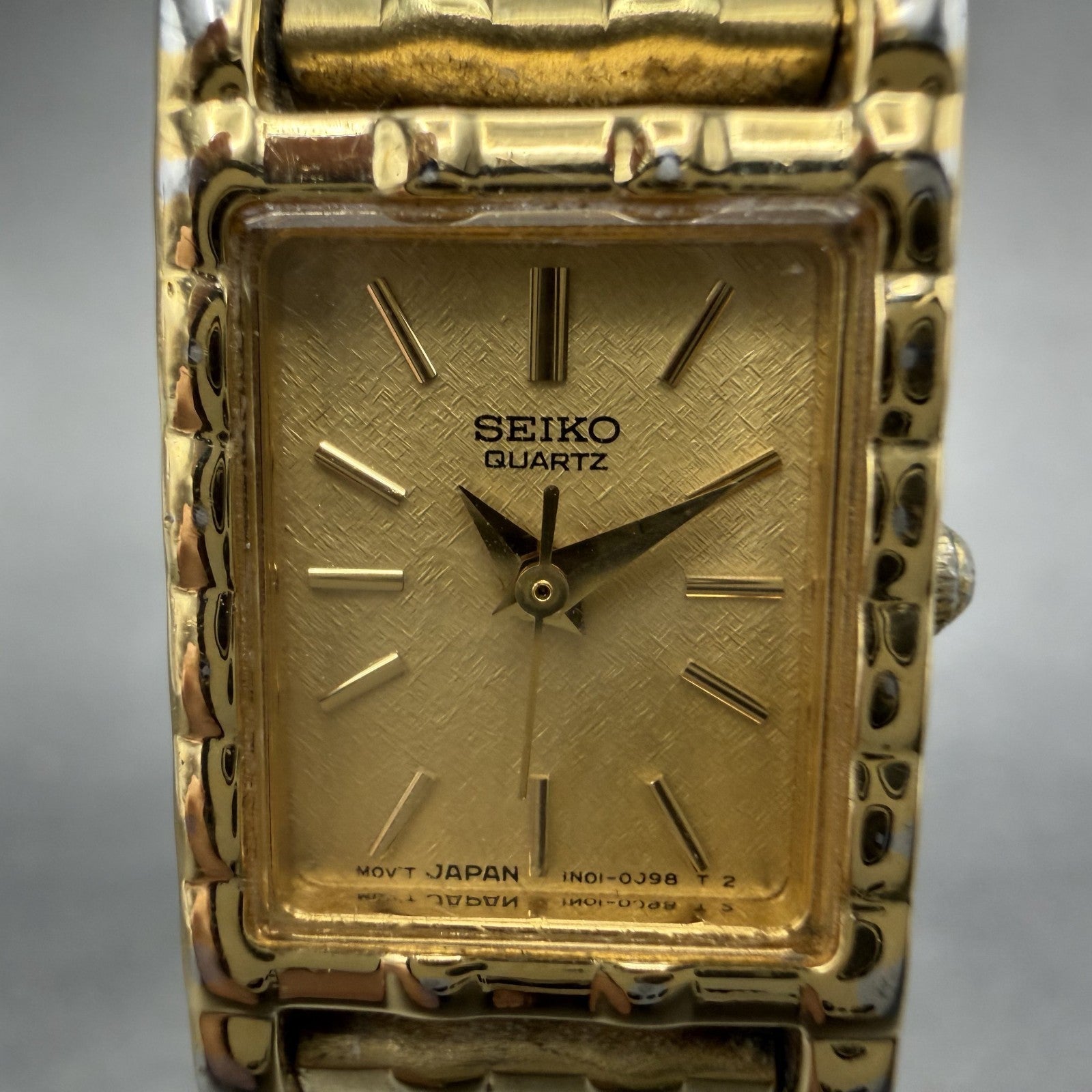 Seiko Tank Watch Women 16mm Champagne Dial Gold Tone Rectangle 1N01-5A69 New Bat1