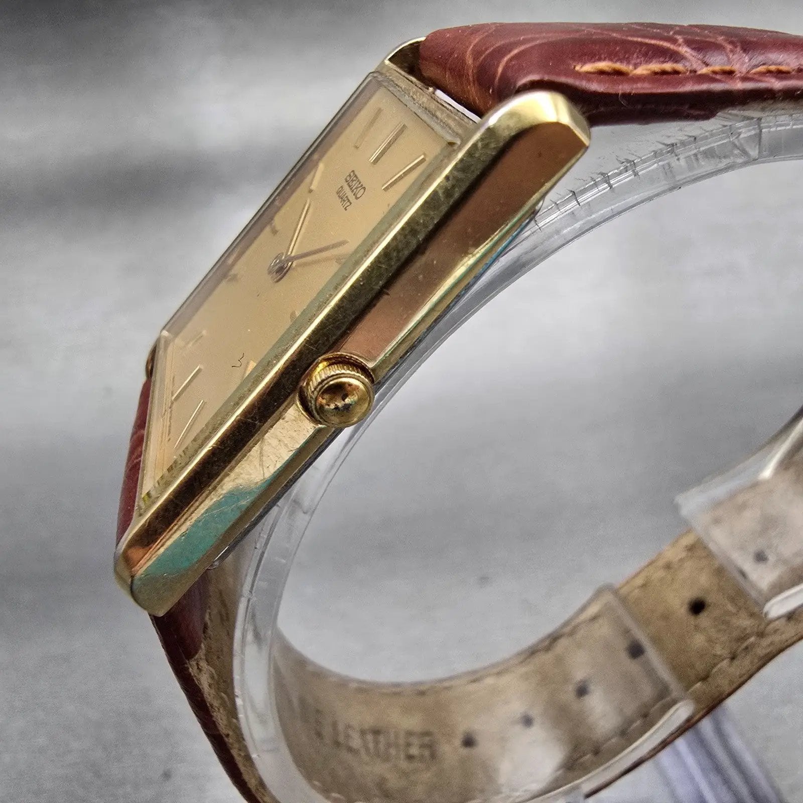 Seiko Watch Men 25mm Gold Dial Gold Tone Rectangle 5Y30-5060 New Battery VTG2