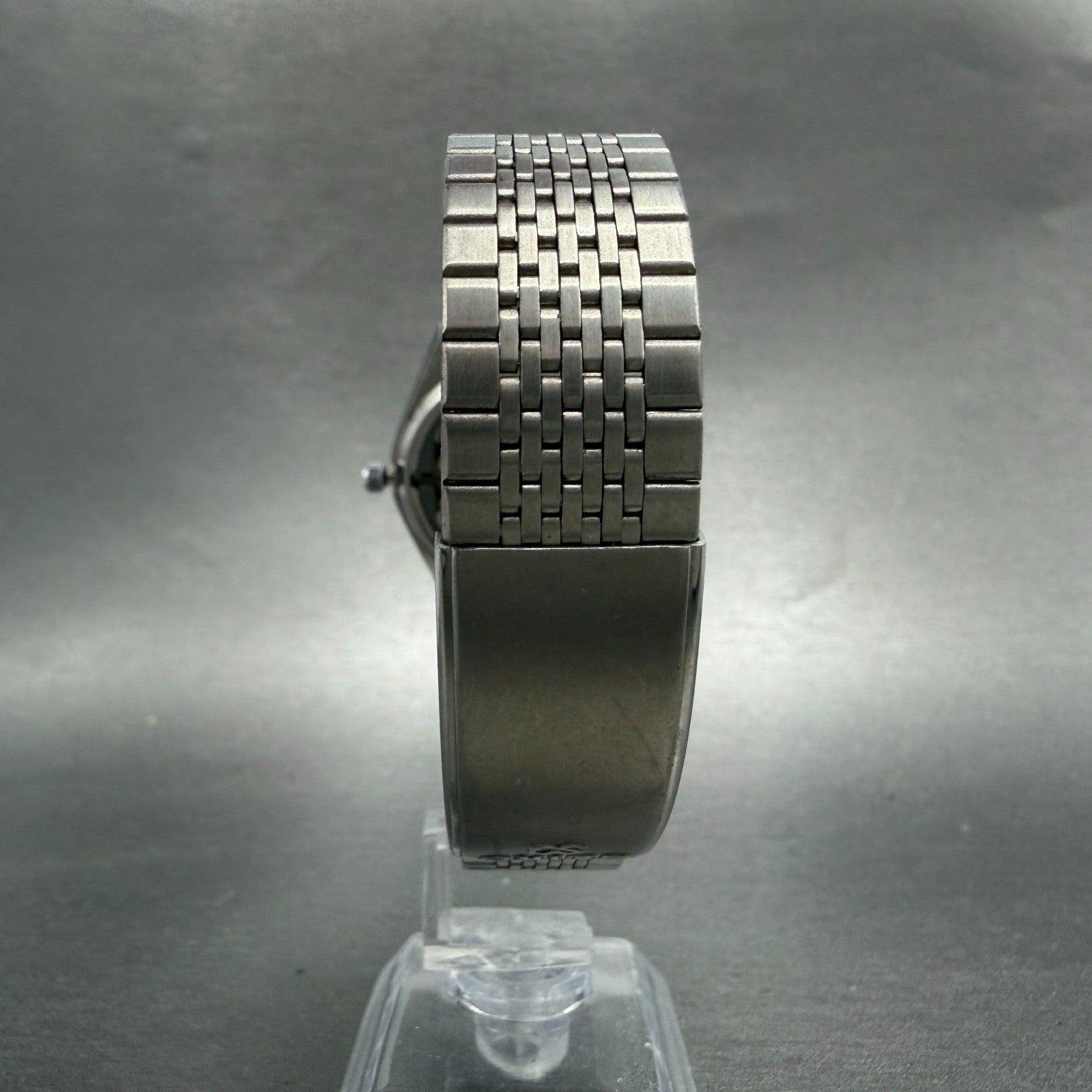 Seiko SQ Watch Men 35mm Silver Dial Silver Tone Daydate Round 8123 PARTS8