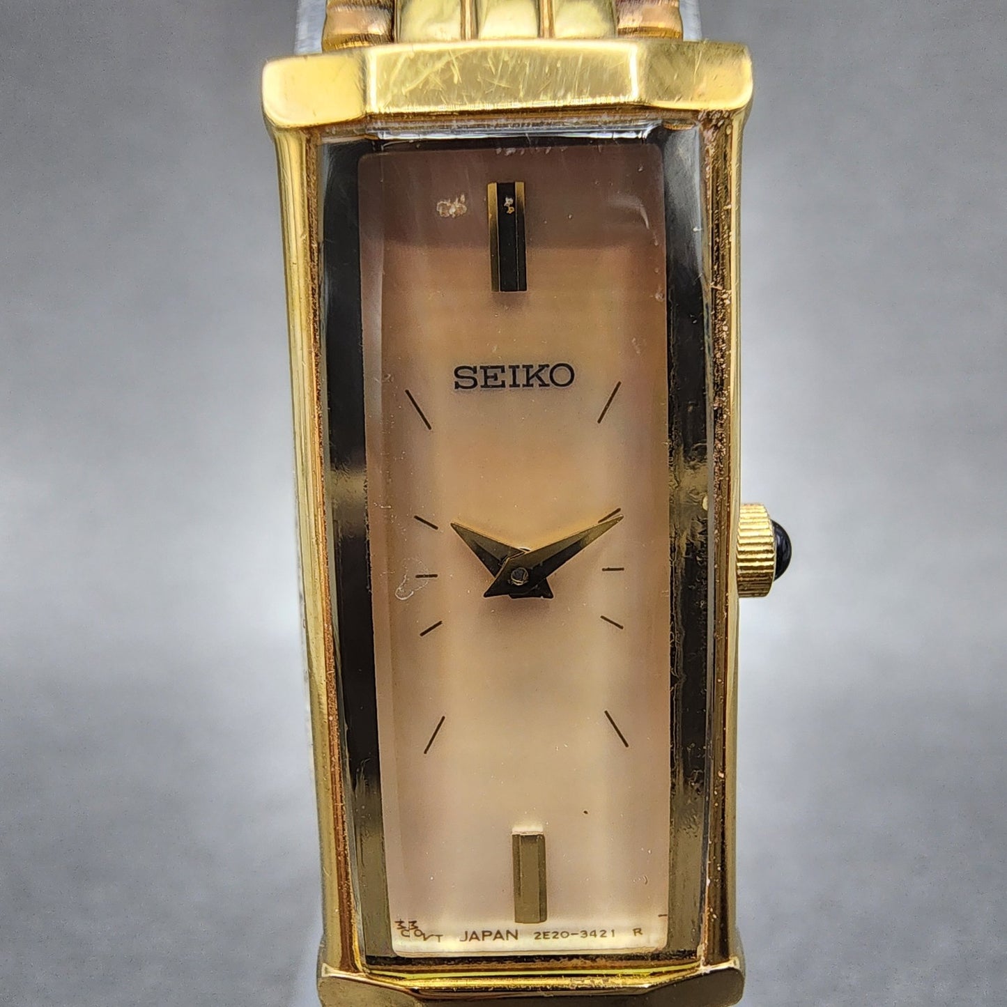Seiko Tank Watch Women 14mm MOP Dial Gold Tone Rectangle 2e207609 New Battery1