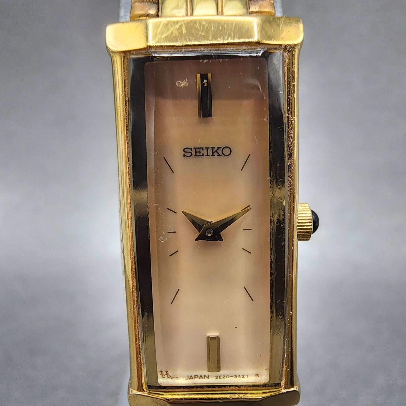 Seiko Tank Watch Women 14mm MOP Dial Gold Tone Rectangle 2e207609 New Battery1