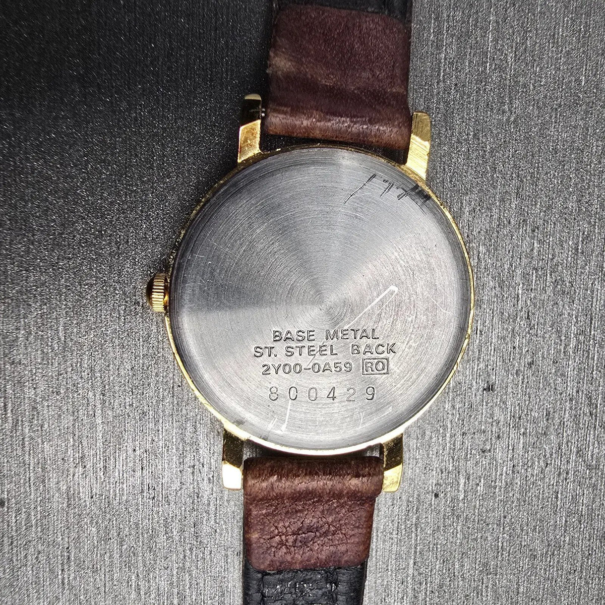 Seiko Watch Women 24mm White Dial Gold Tone Round 2Y00-0A59 New Battery Vintage10