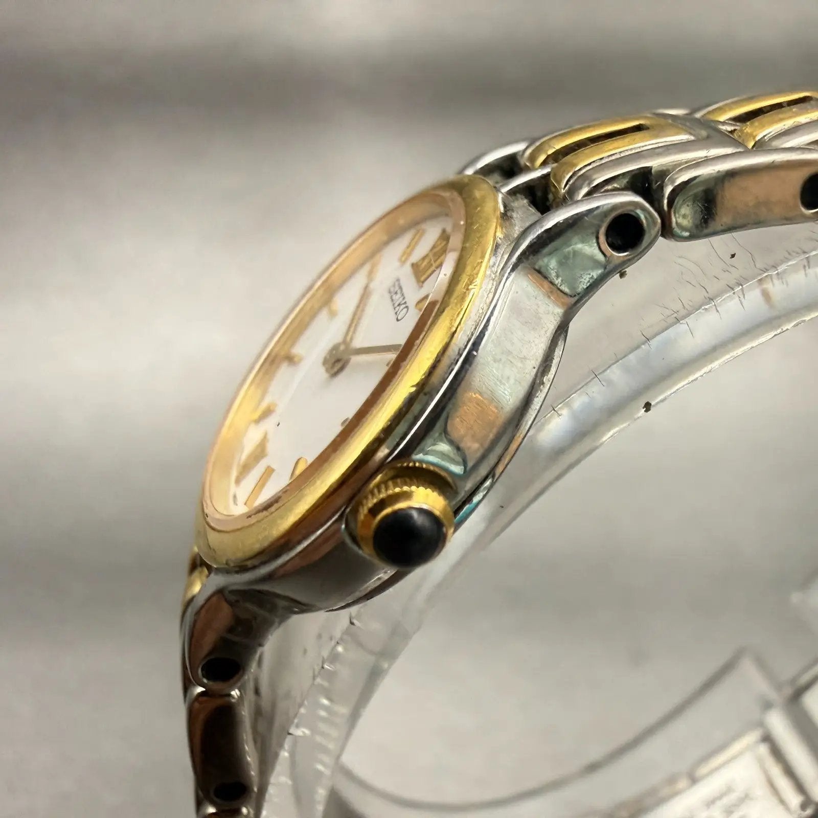 Seiko Watch Women 19mm White Dial Two Tone Round 1N00-0DN0 New Battery Vintage2