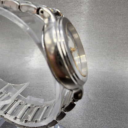 Seiko Solar Watch Women 28mm MOP Dial Two Tone Date Round V1820C70 Runs B12343