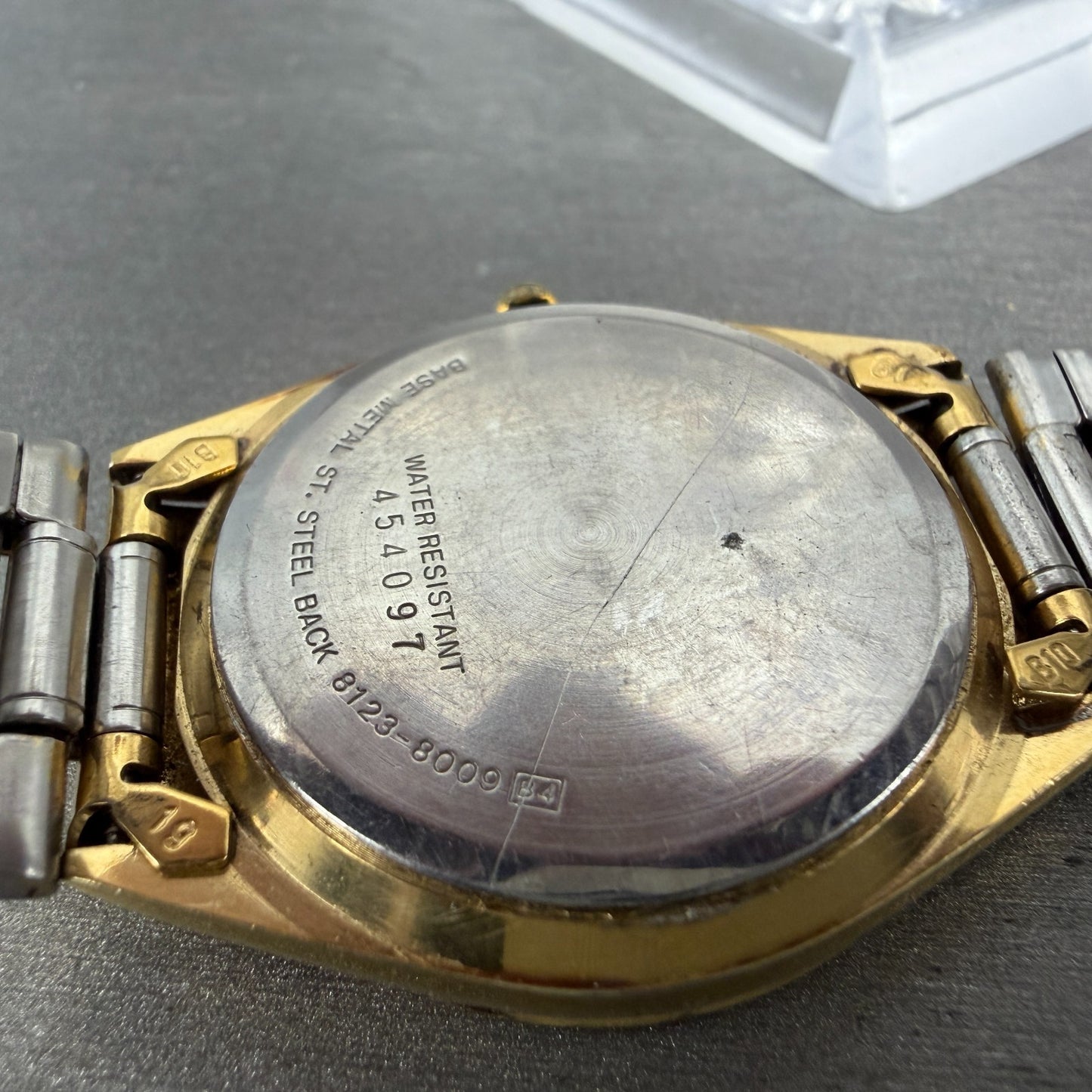 Seiko SQ Watch Men 34mm Champagne Dial Gold Tone REDA!!!!! 8123-8009 New Battery9