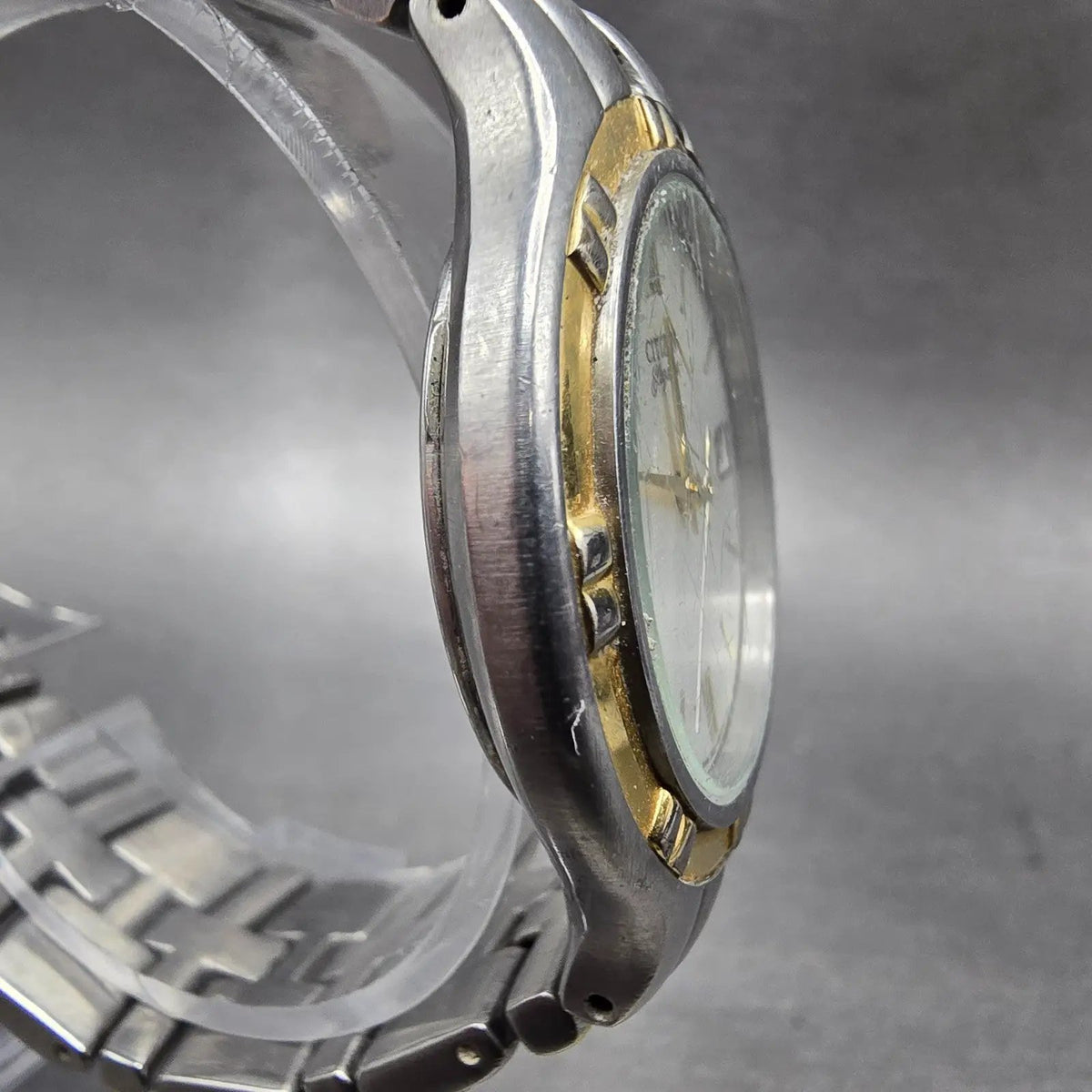 Citizen Elegance Watch Men 35mm White Dial Two Tone Date 5510-H04511 PARTS VTG4
