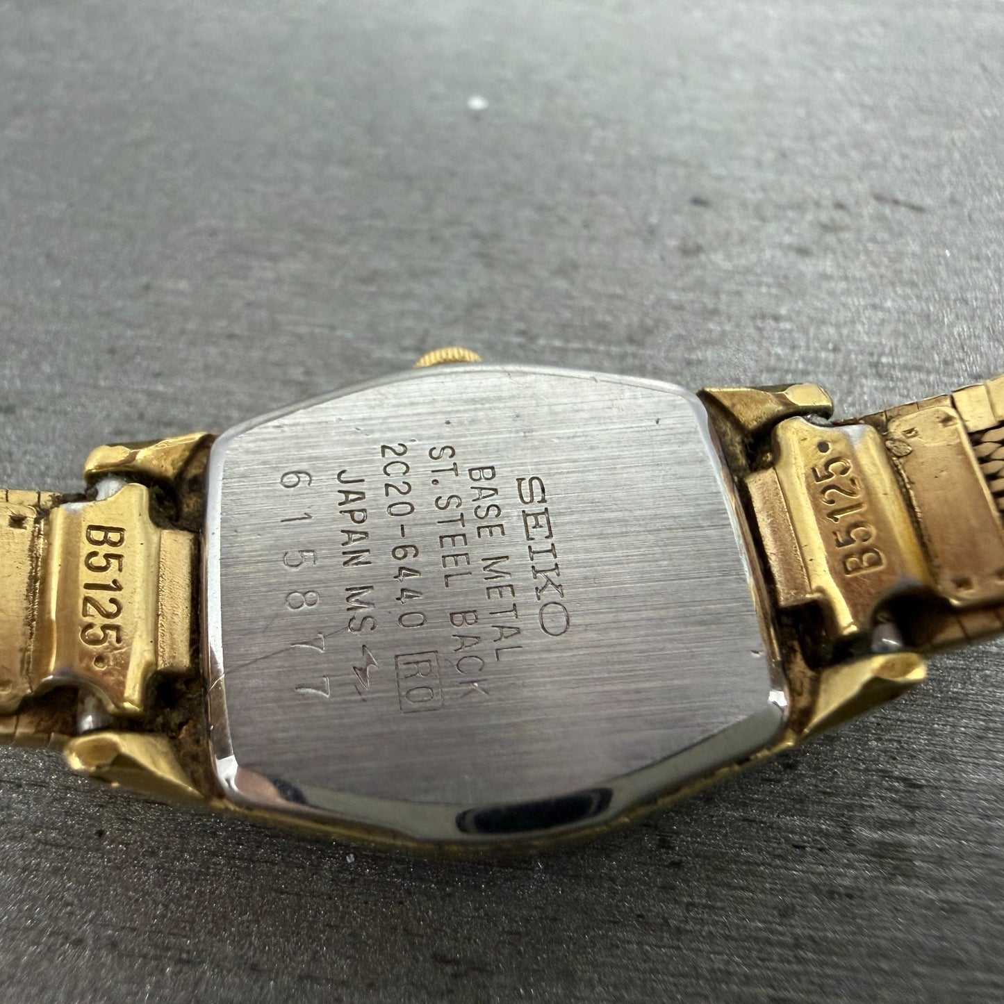 Seiko Watch Women 18mm Champagne Dial Gold Tone Hexagon 2c20-6440 New Battery9