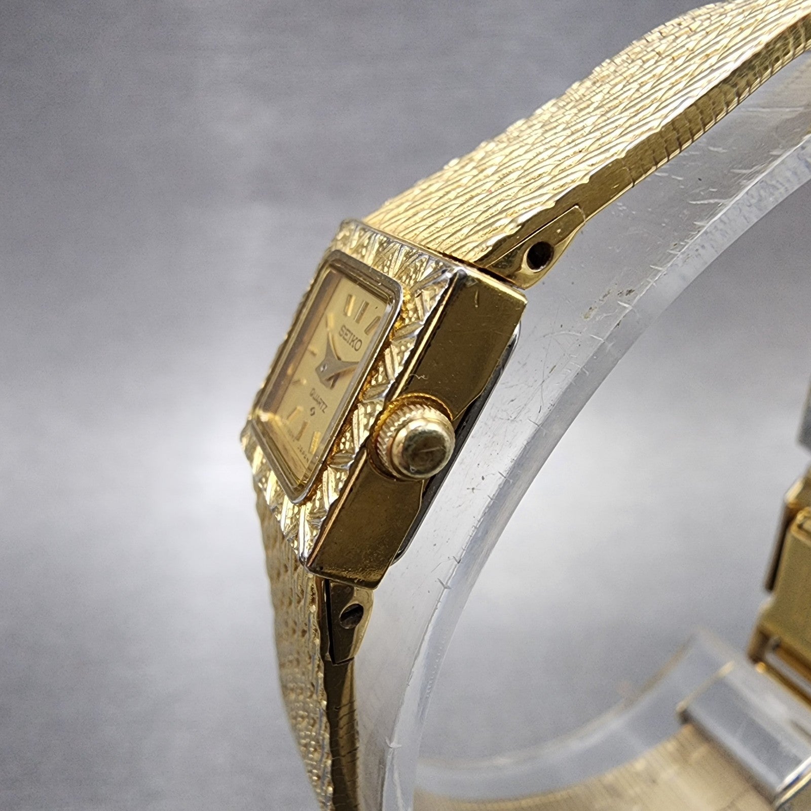 Seiko Tank Watch Women 13mm Champagne Dial Gold Tone 1e205040 New Battery2