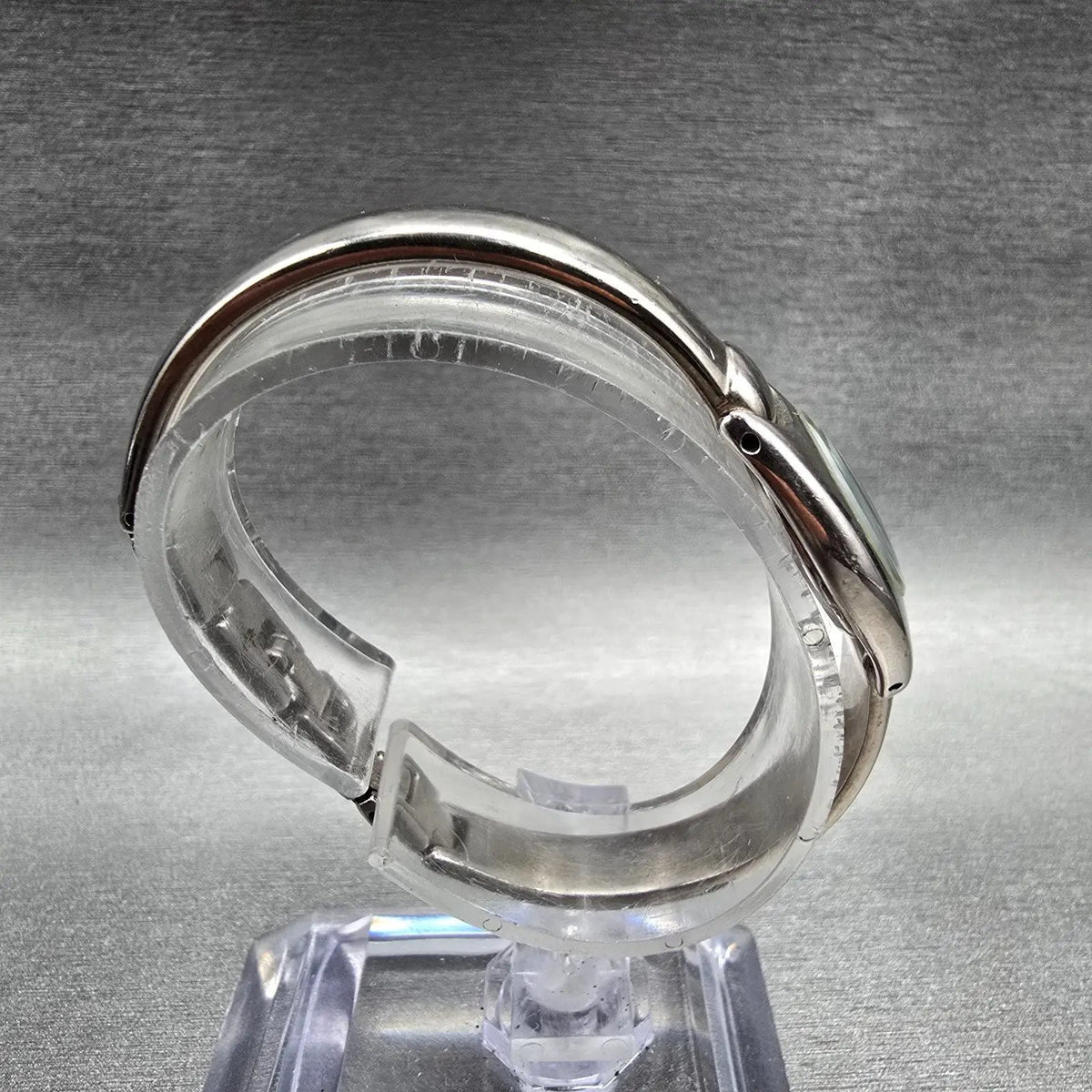 Citizen Watch Women 20mm Black Dial Silver Oval Bangle 5421-S76434 New Battery L8