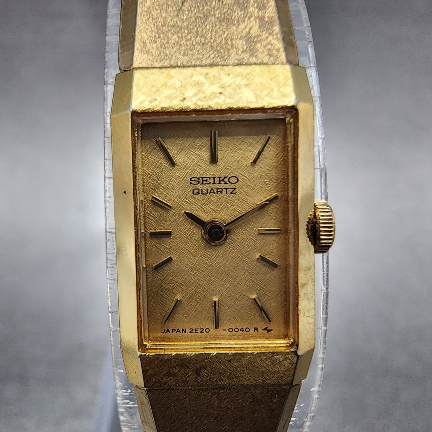 Seiko Tank Watch Women 12mm Gold Dial Gold Tone Rectangle 2E205029 New Battery1