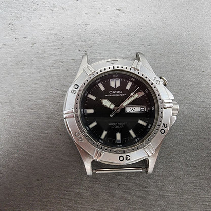 Casio Illuminator Diver Watch Men 38mm Black Dial Silver Ton Daydate MD-782 PART
