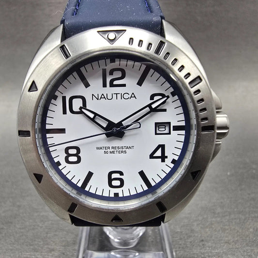 Nautica Dive Watch Men 39mm White Dial Silver Tone Date Round New Battery0
