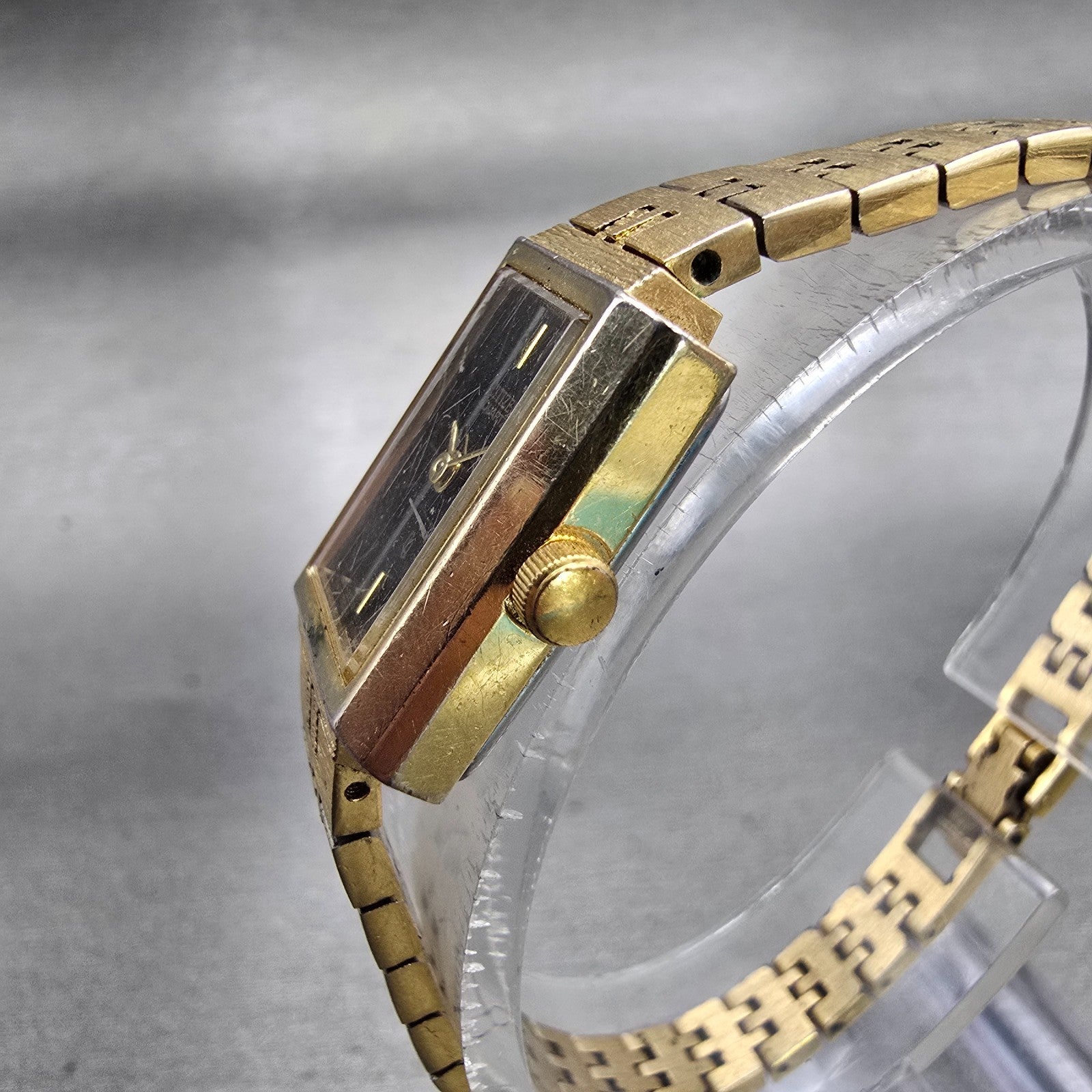 Citizen CQ Watch Women 17mm Black Dial Gold Tone Rectangle 3220-S18911 New Batt2
