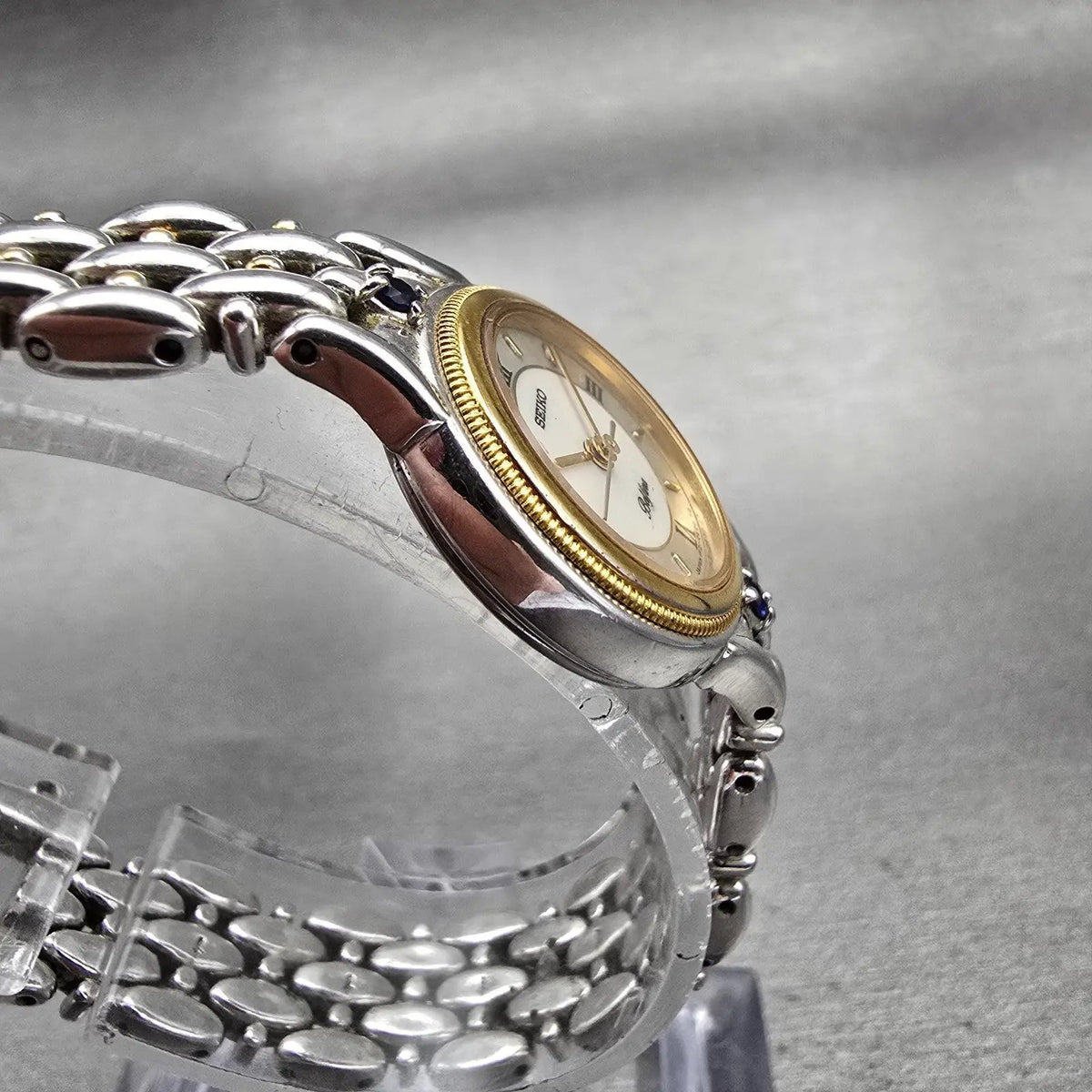 Seiko Belfina Watch Women 21mm MOP Dial Two Tone Gemmed Round 1F21-0C70 New Batt3