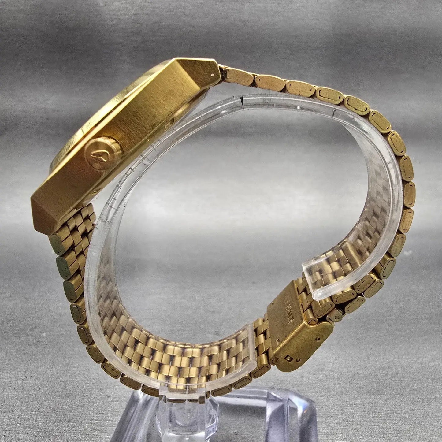 Nixon Time Teller Watch Men 37mm Black Dial Gold Tone Round New Battery6