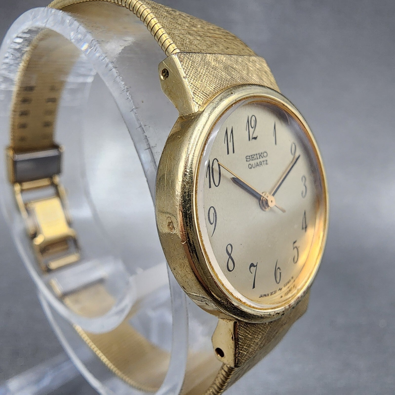 Seiko Watch Women 21mm Champagne Dial Gold Tone Round 2c210060 New Battery3