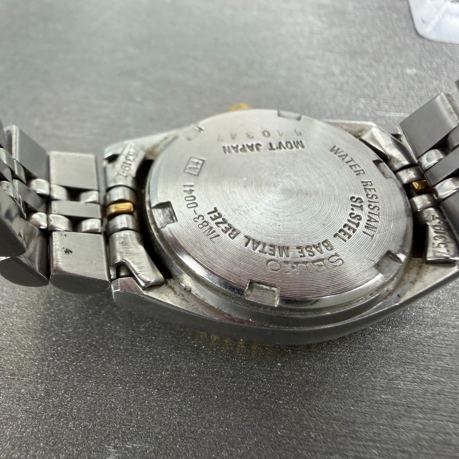 Seiko Watch Women 25mm White Dial Two Tone Daydate Round 7n83-0041 New Batt N689