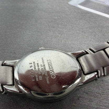Seiko Vivace Watch Women 22mm White Dial Silver Tone Oval 1N01-5G50 New Battery9
