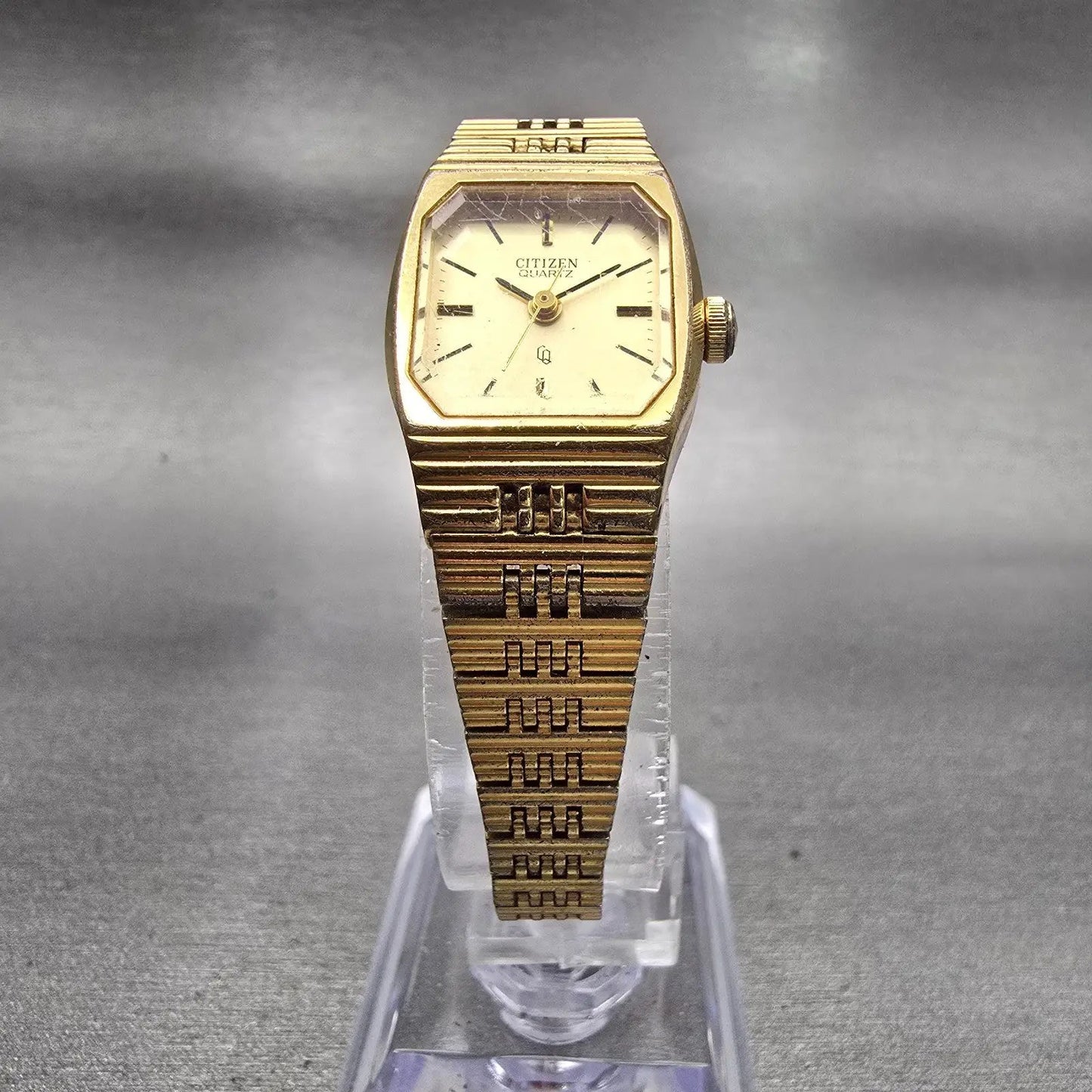 Citizen CQ Watch Women 25mm Champagne Dial Gold Tone 4-0403255 New Battery VTG5