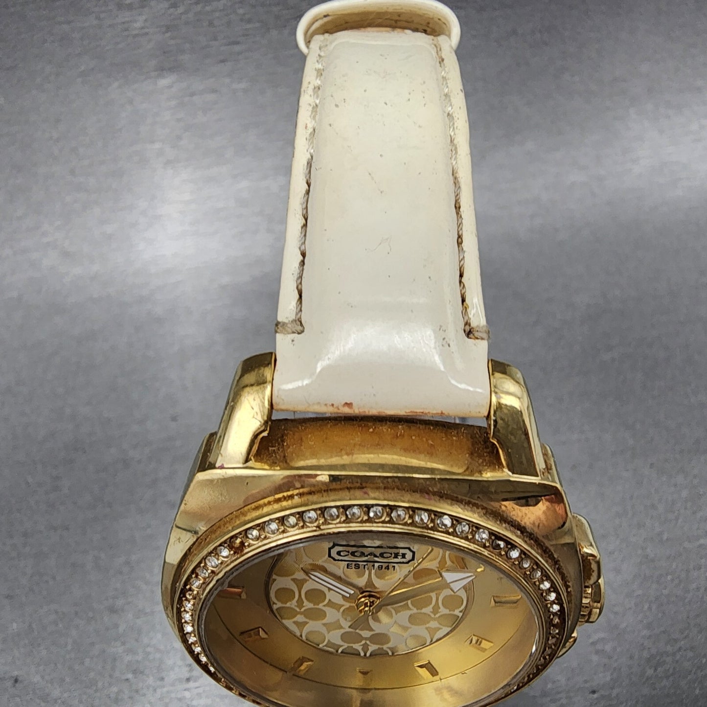 Coach Boyfriend Watch Women Champagne Dial Gold Tone Round Leather New Battery4