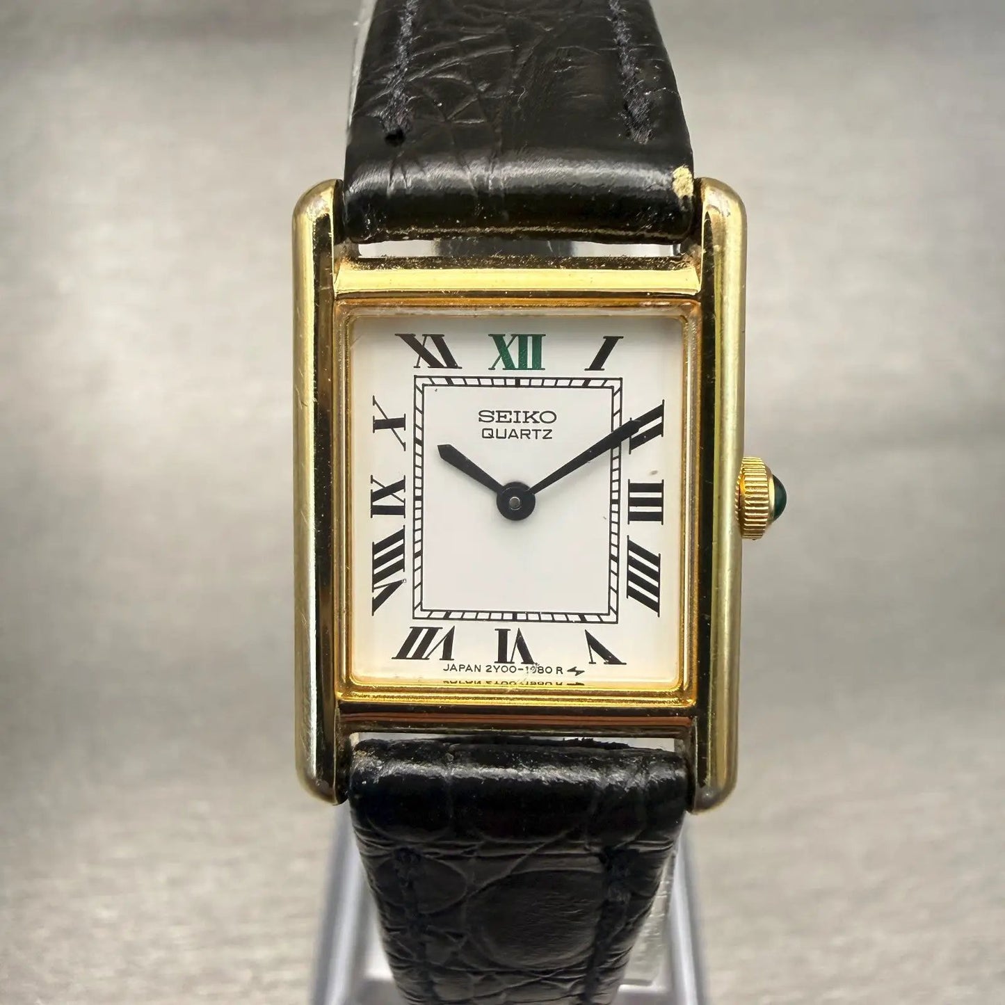 Seiko Tank Watch Women 18mm White Dial Gold Tone Rectangle 2Y00-5470 New Batt0